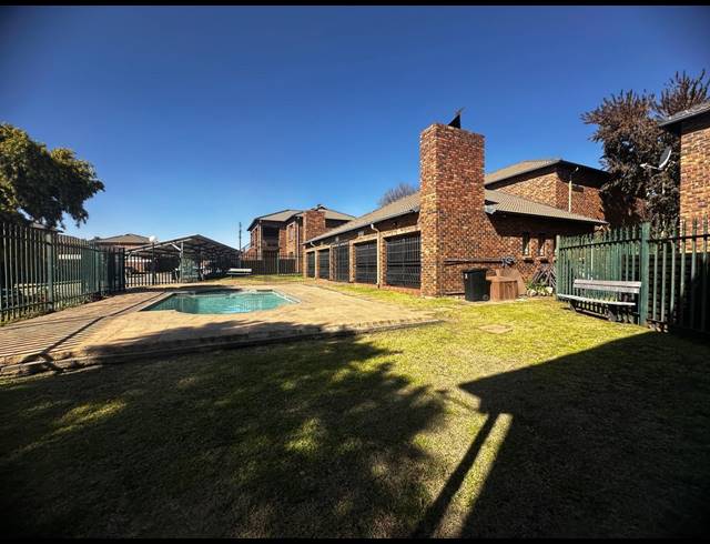 2 BEDROOM APARTMENT FOR SALE IN SONNEVELD